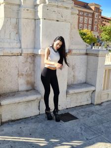 643485939: Chica busca chico en León