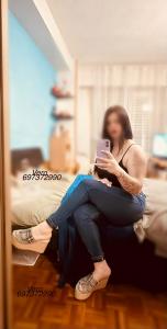 697372990: Chica busca chico en Madrid