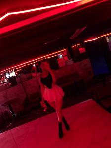 645566159: Chica busca chico en Barcelona