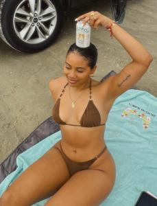 633826682: Chica busca chico en La Coruña