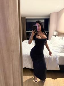 631029391: Chica busca chico en La Coruña