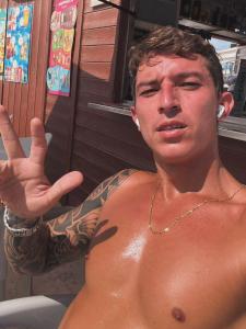 657792755: Chico busca chica en Málaga