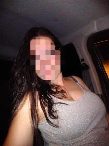 637055250: Chica busca chico en Sevilla
