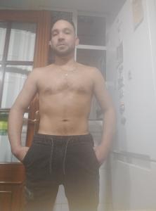 627935668: Chico busca chica en La Coruña