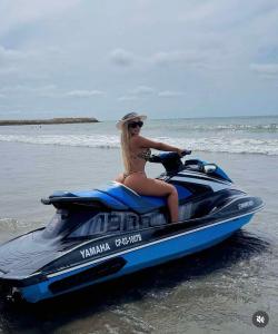 631445336: Chica busca chico en Badajoz