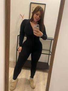 742057198: Chica busca chico en Valencia
