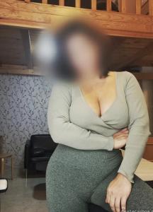 613507175: Chica busca chico en Málaga