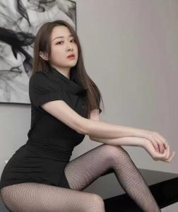 670693999: Chica busca chico en Salamanca