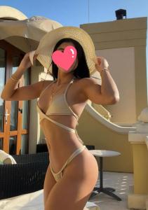 667729915: Chica busca chico en Madrid