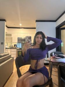 742067438: Chica busca chico en Murcia