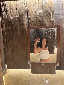 667789455: Chica busca chico en Ibiza