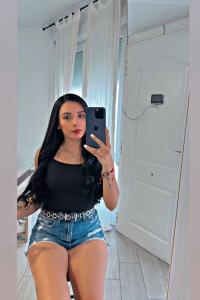 612282045: Chica busca chico en Valencia