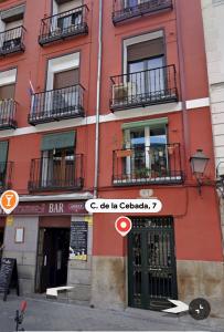 663049988: Chica busca chico en Madrid