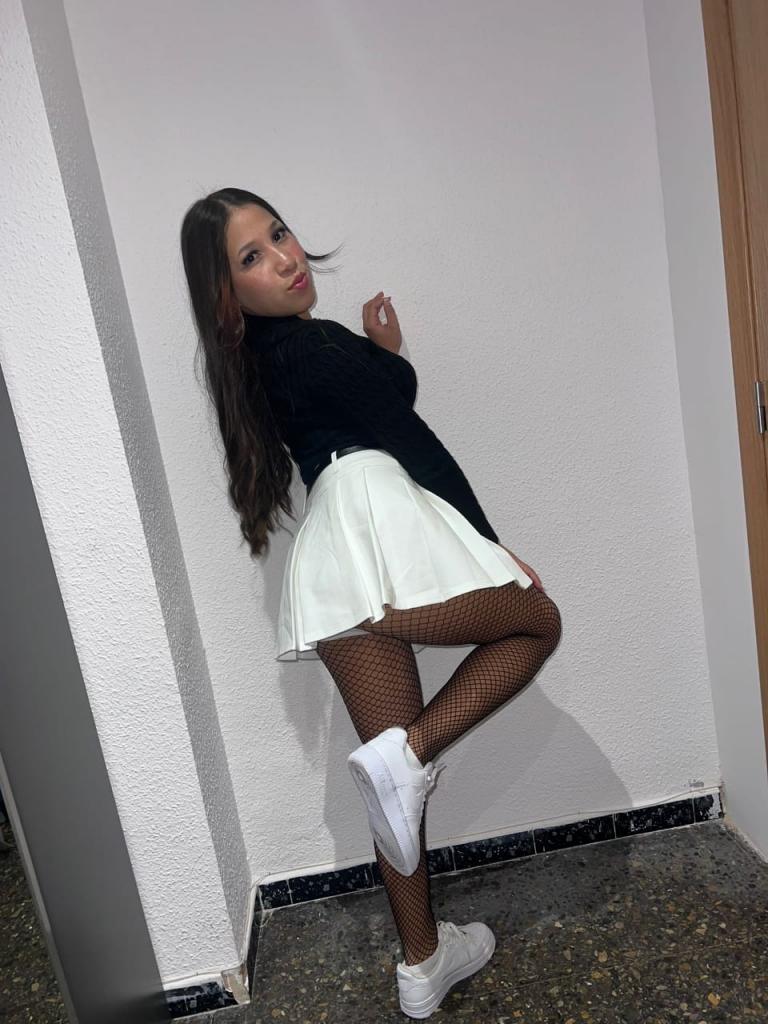 672816736: Chica busca chico en Granada