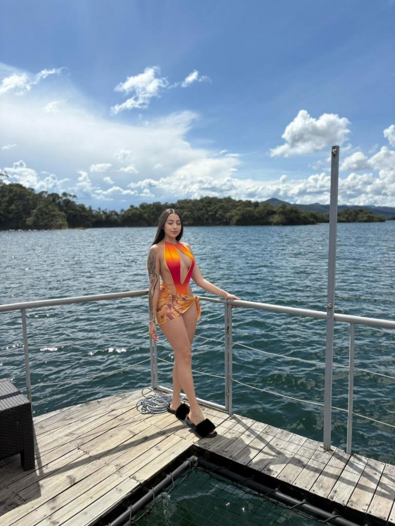 662659892: Chica busca chico en Valencia