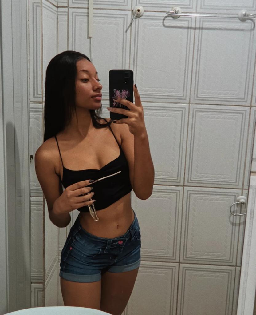 604135415: Chica busca chico en Alicante