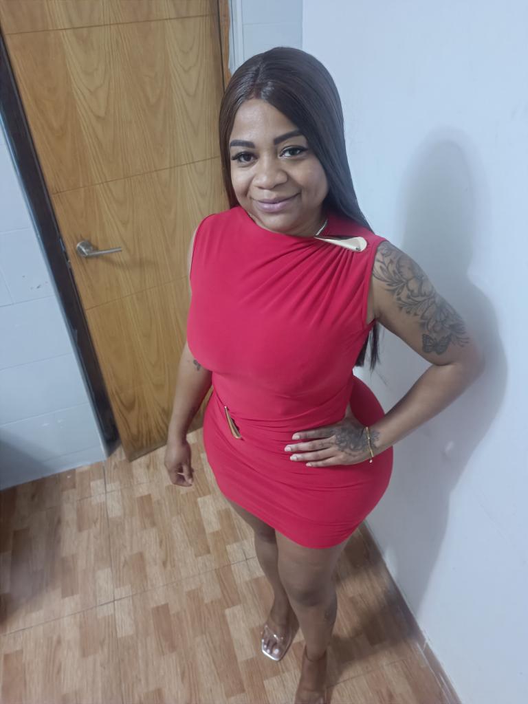 673581411: Chica busca chico en Cádiz