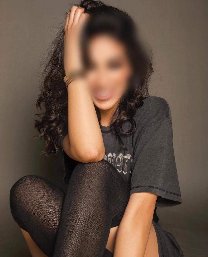 641762870: Chica busca chico en Málaga