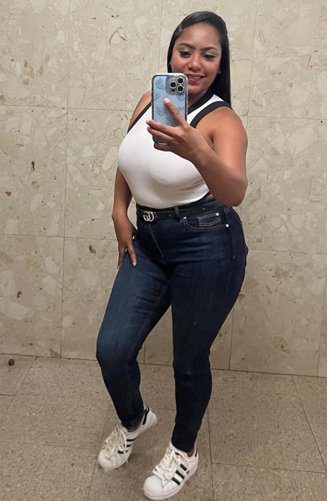 643705501: Chica busca chico en León