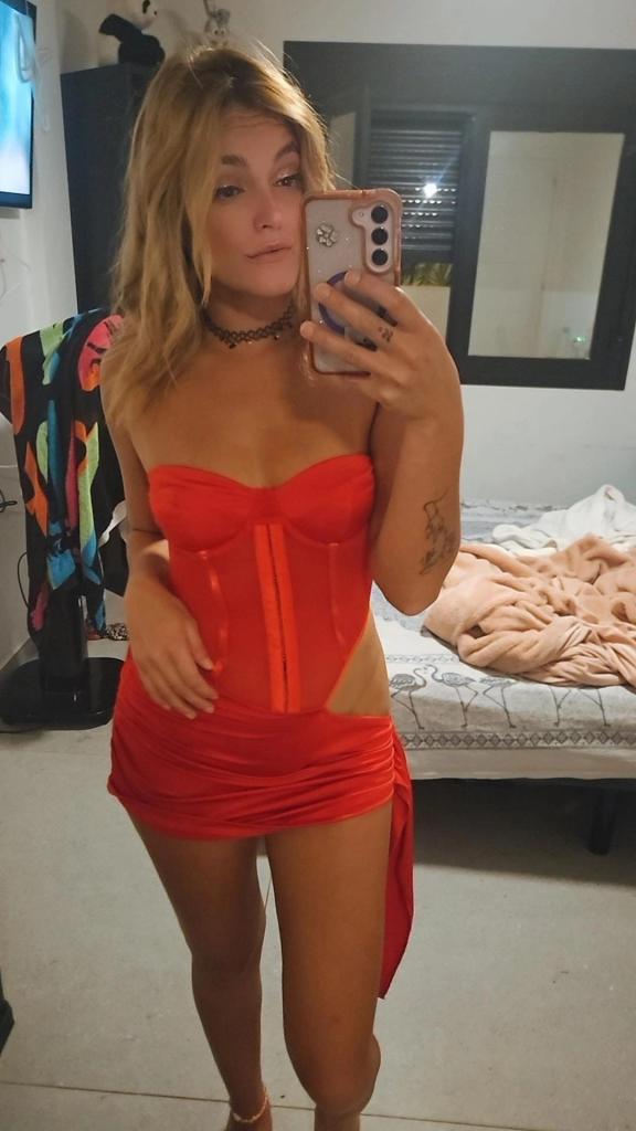 Chica busca chico en Tenerife: 