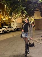 645564007: Chica busca chico en Barcelona