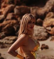 631919838: Chica busca chico en Ibiza