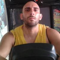 631376859: Chico busca chica en Barcelona