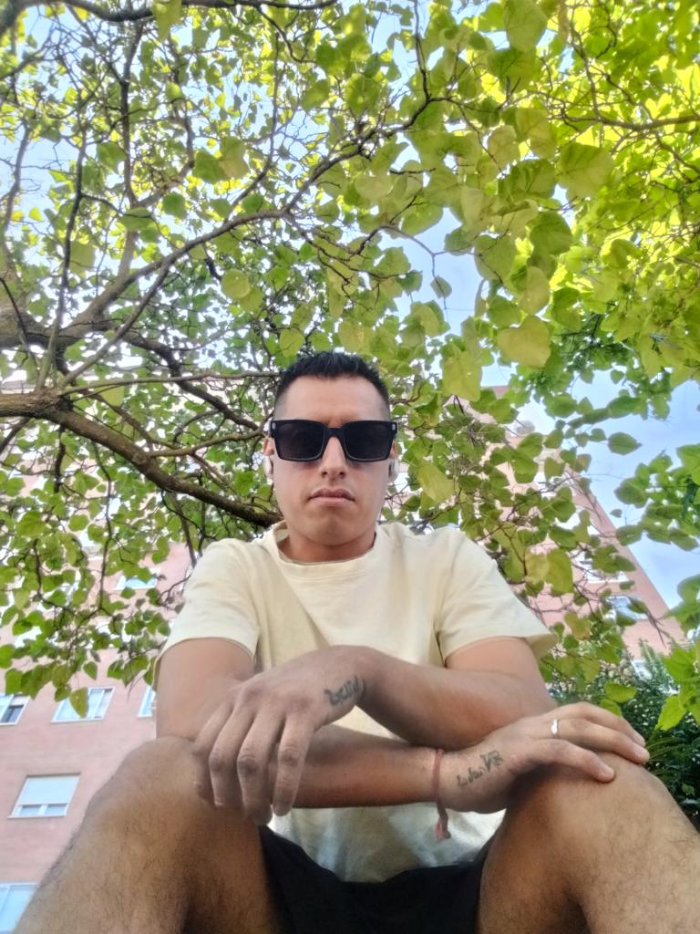 Chico busca chica en Madrid: 