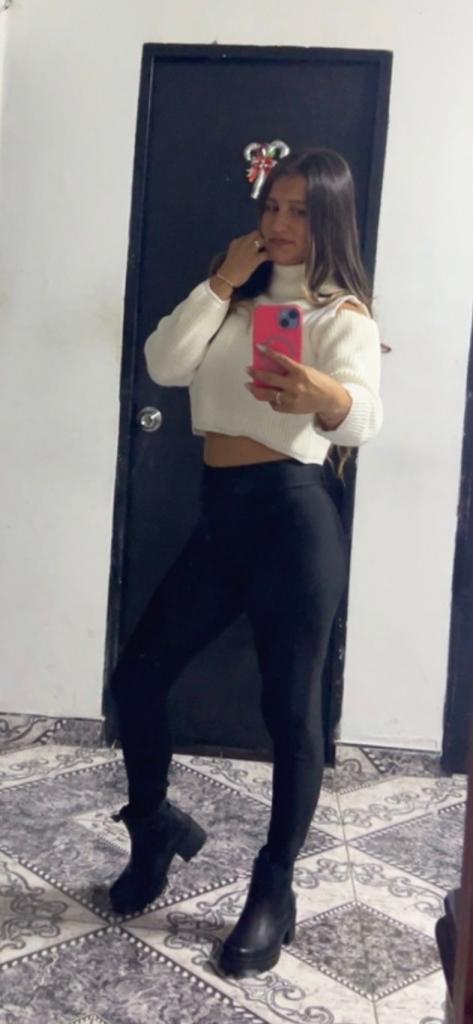 637952355: Chica busca chico en Málaga