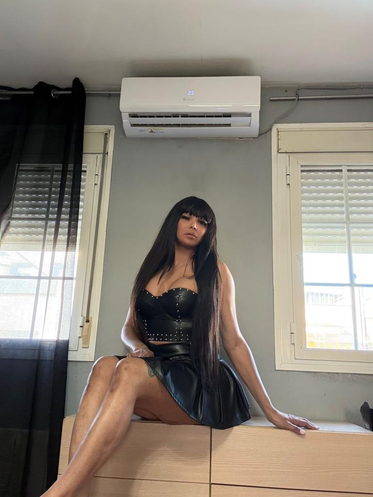 670672592: Travesti en Sevilla