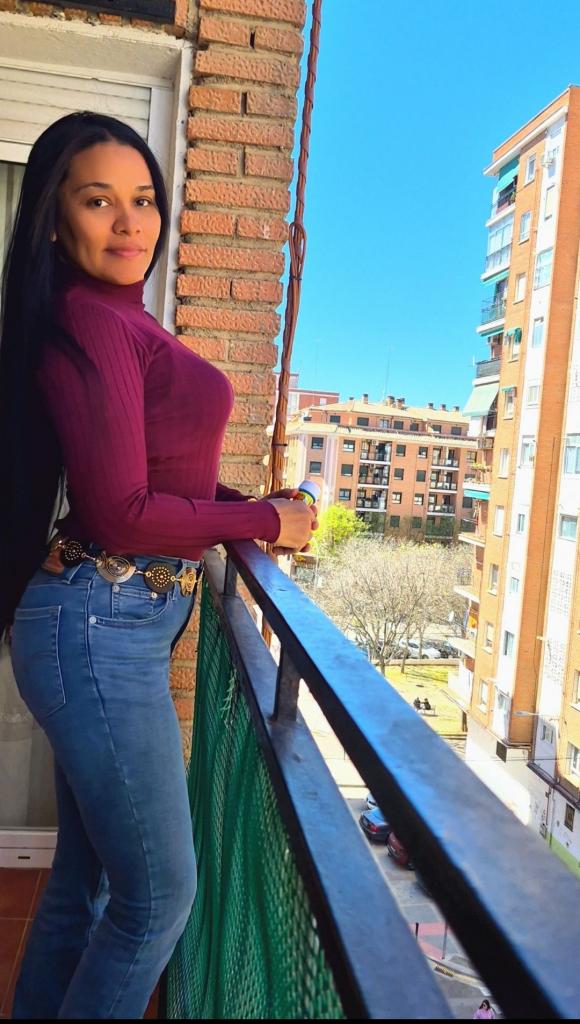 672539757: Chica busca chico en Alicante