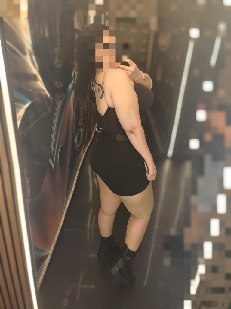 643889602: Chica busca chico en Madrid