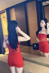 652955575: Chica busca chico en Barcelona