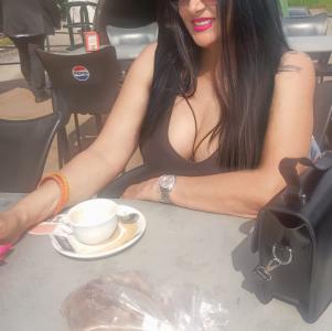 613207649: Chica busca chico en Navarra