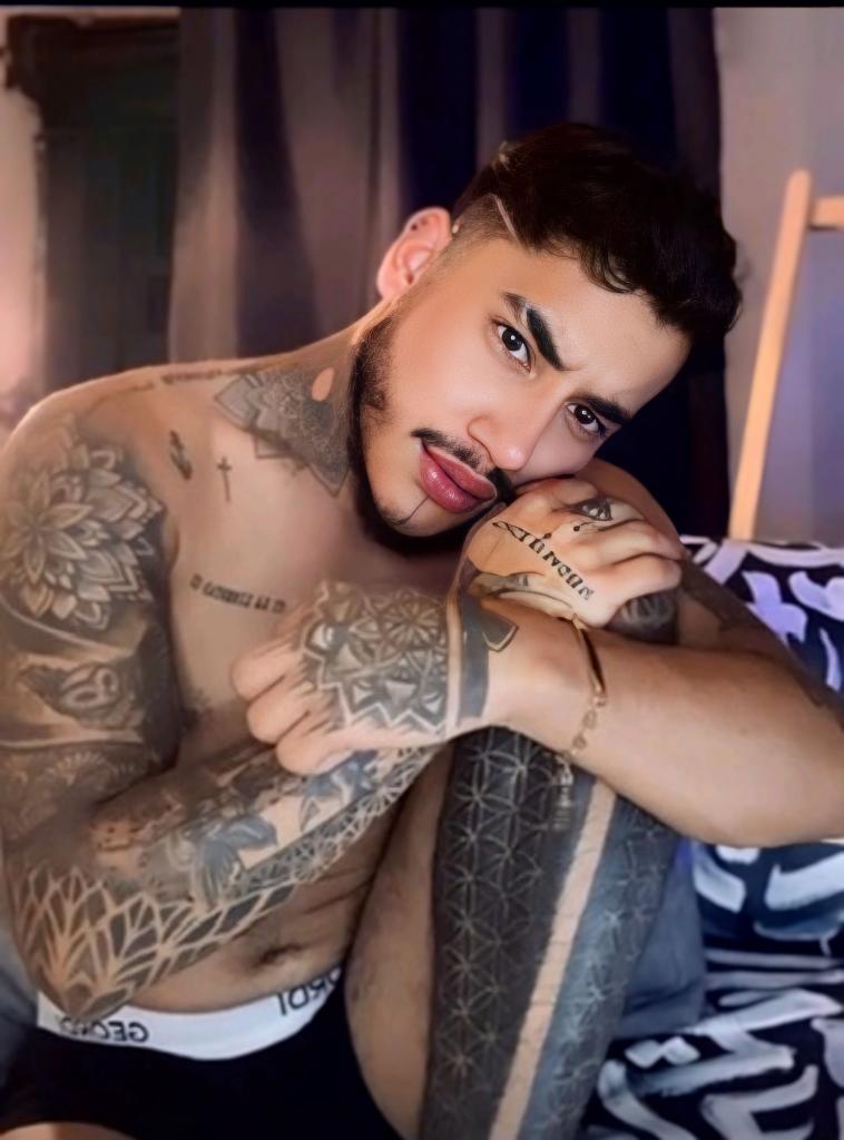 641377338: Chico busca chica en Valencia