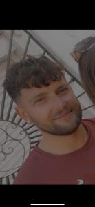 Chico busca chica en Cádiz: 