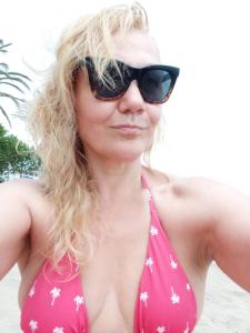 631824108: Chica busca chico en Gerona