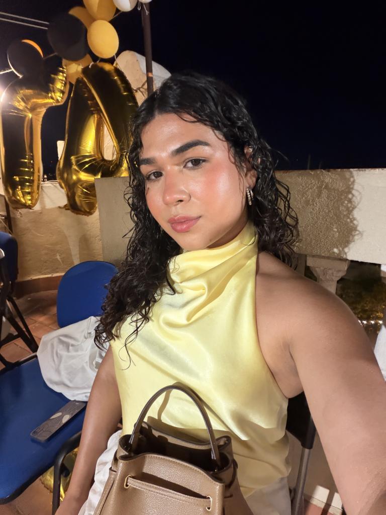 613498016: Transexual en Asturias
