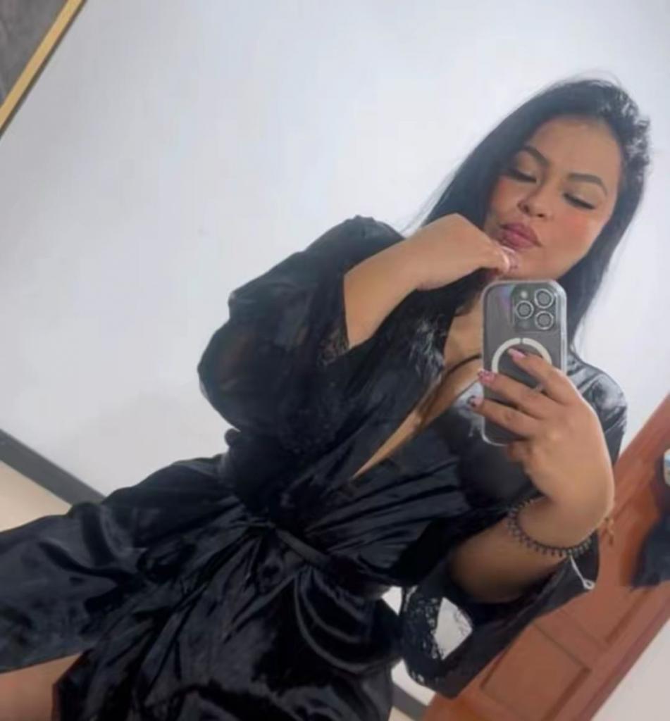 Chica busca chico en Granada: 