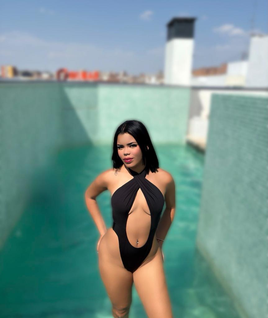 655632309: Chica busca chico en La Coruña
