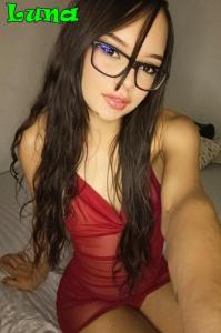 637877815: Chica busca chico en Madrid
