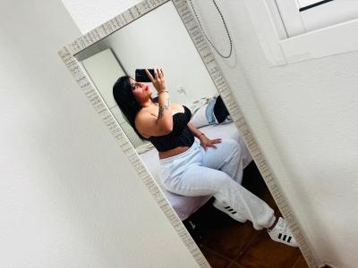 743042025: Chica busca chico en Almería