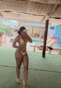 697379467: Chica busca chico en Lérida