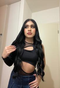 694259963: Chica busca chico en Madrid