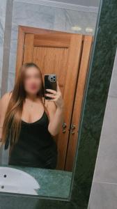 647315397: Chica busca chico en Madrid
