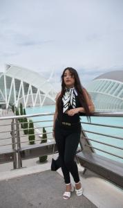 631994304: Chica busca chico en Valencia