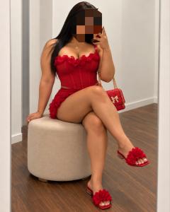 607380683: Chica busca chico en Málaga
