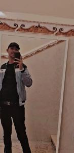 667790955: Chico busca chica en Barcelona