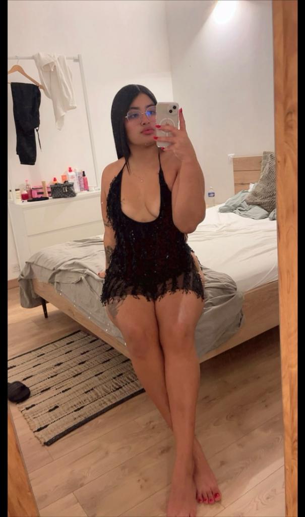 Chica busca chico en Málaga: Chica busca chico