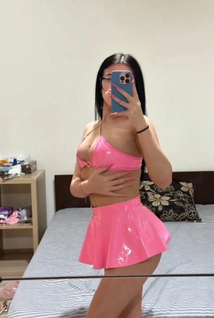 Chica busca chico en Ibiza: 